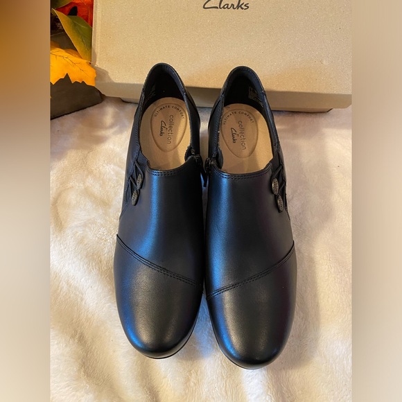 ✨NEW✨ Clarks Women's Emslie Warren Slip-On Loafer,Size 9.5 - Picture 4 of 8